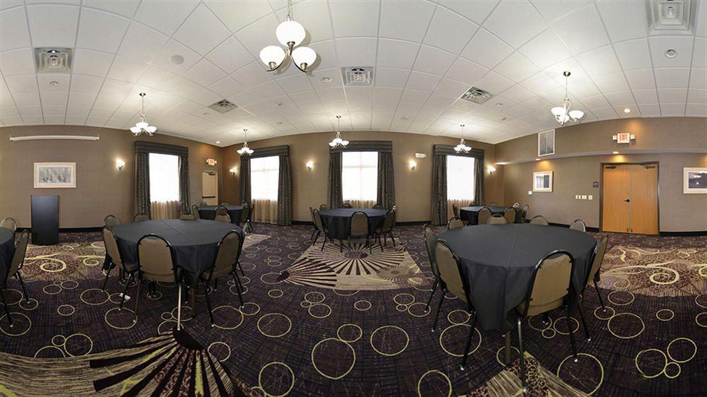 Best Western Plover-Stevens Point Hotel & Conference Center Удобства фото